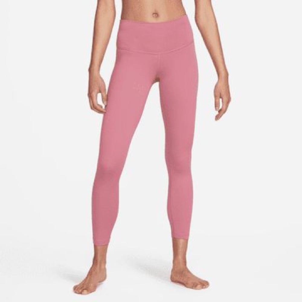 NIKE YOGA 7/8 High Rise Legging in Rose Pink